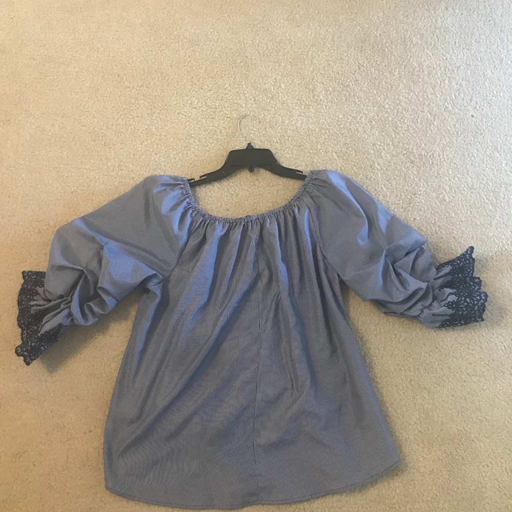 Top - Picture 2 of 2